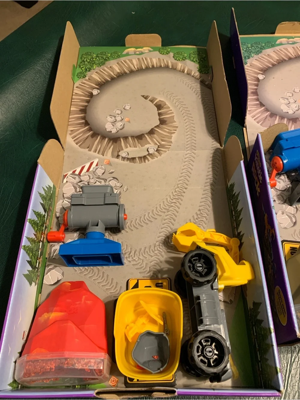 Kids toys - Construction Playset - kinetic sand construction sets. 2 boxes.
